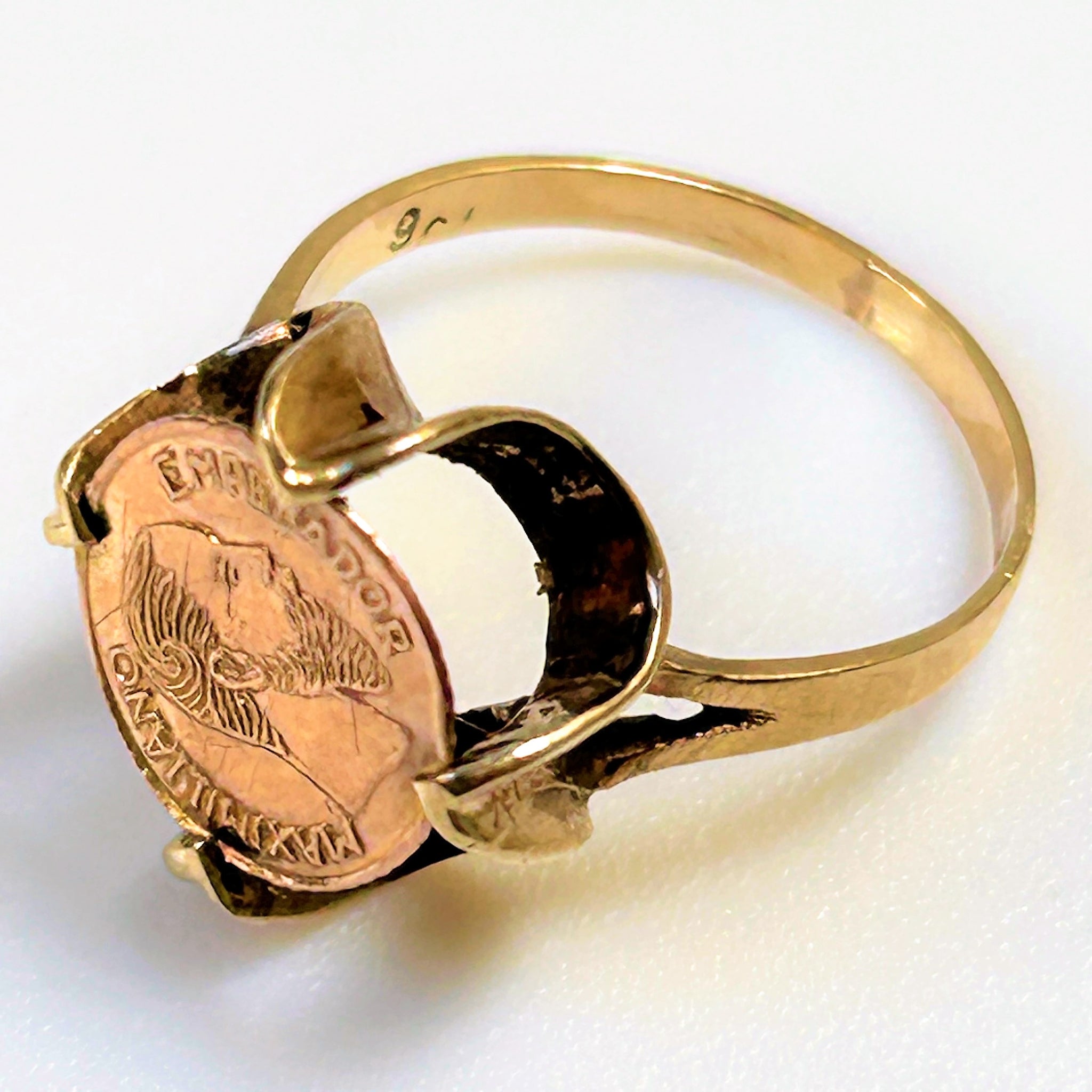 Vintage 9ct Gold Ring set with 22ct “Emperador Maximilian” Coin