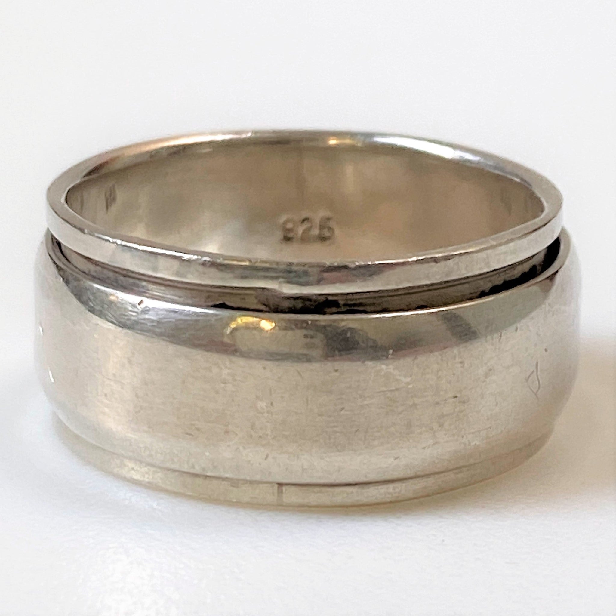 Sterling Silver Men’s Ring with Rotating Element