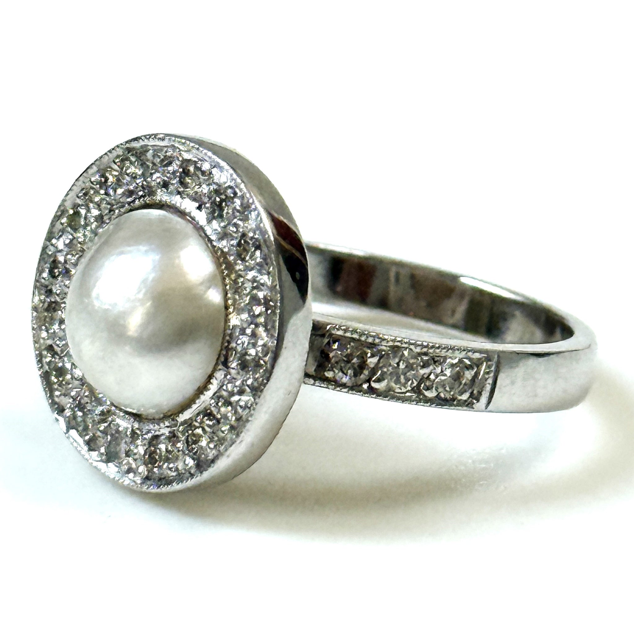 18ct White Gold, Pearl and Diamond Ring