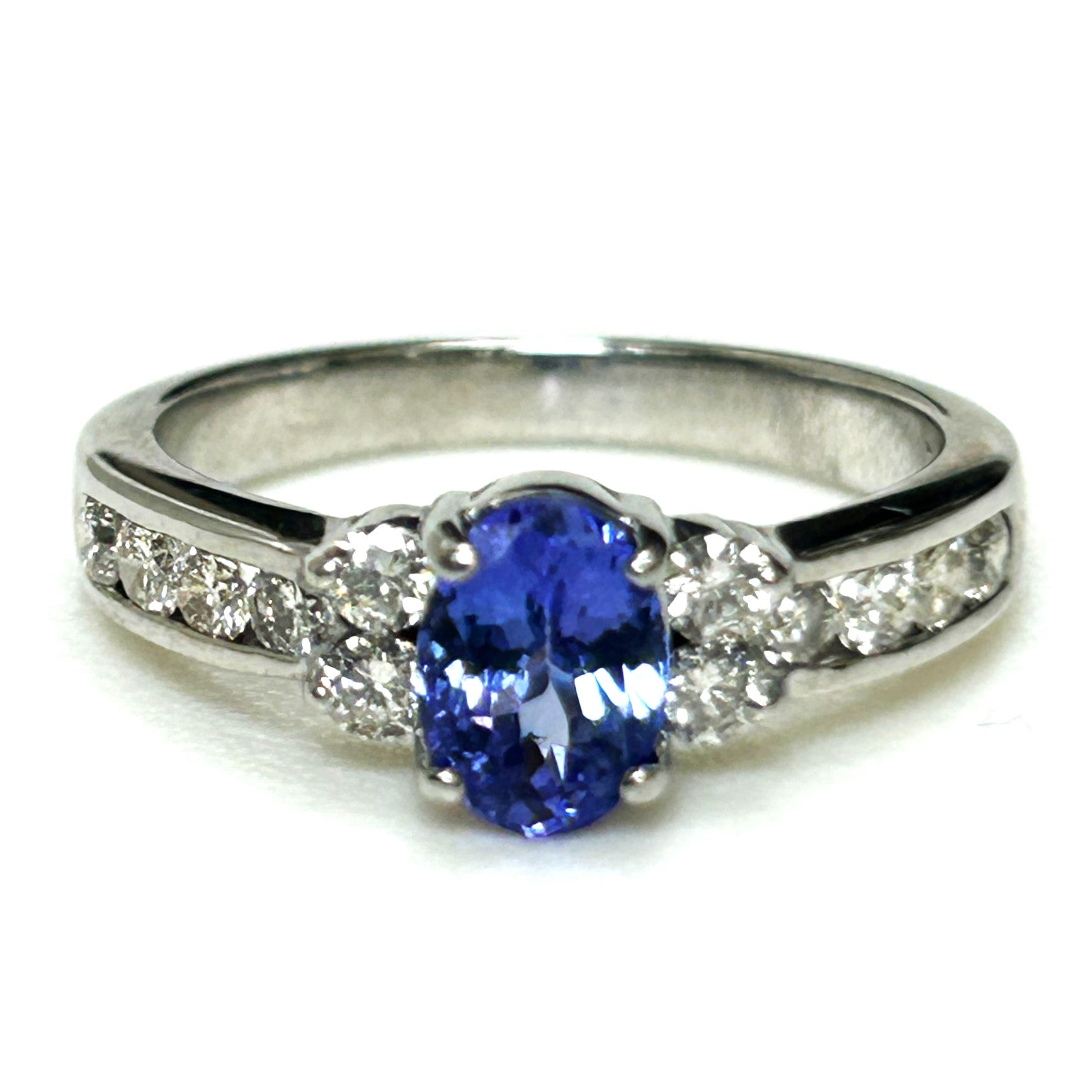 18ct Gold, Tanzanite and Diamond Ring