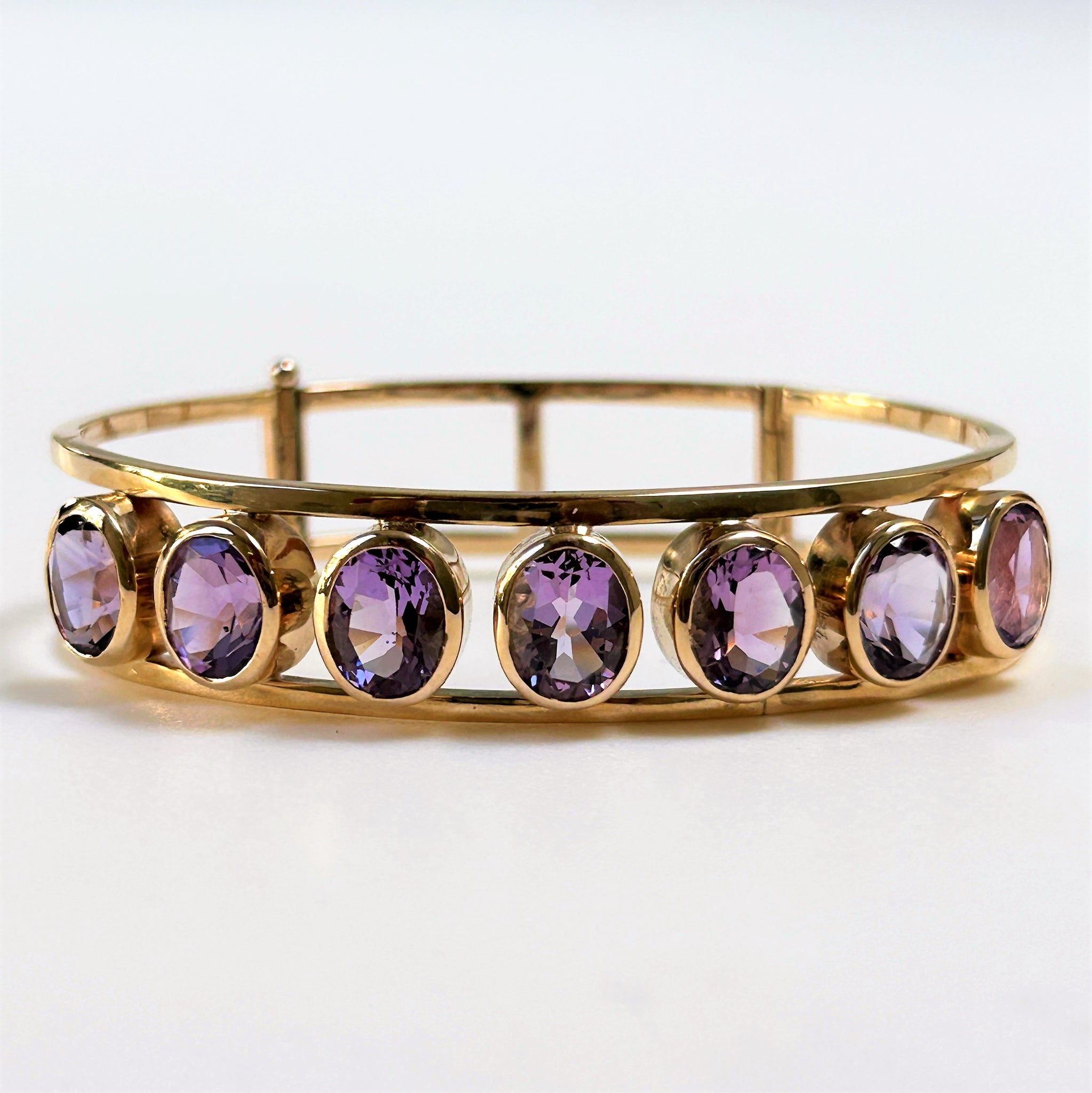 Vintage 9ct Gold and Amethyst Hinged Bangle Bracelet