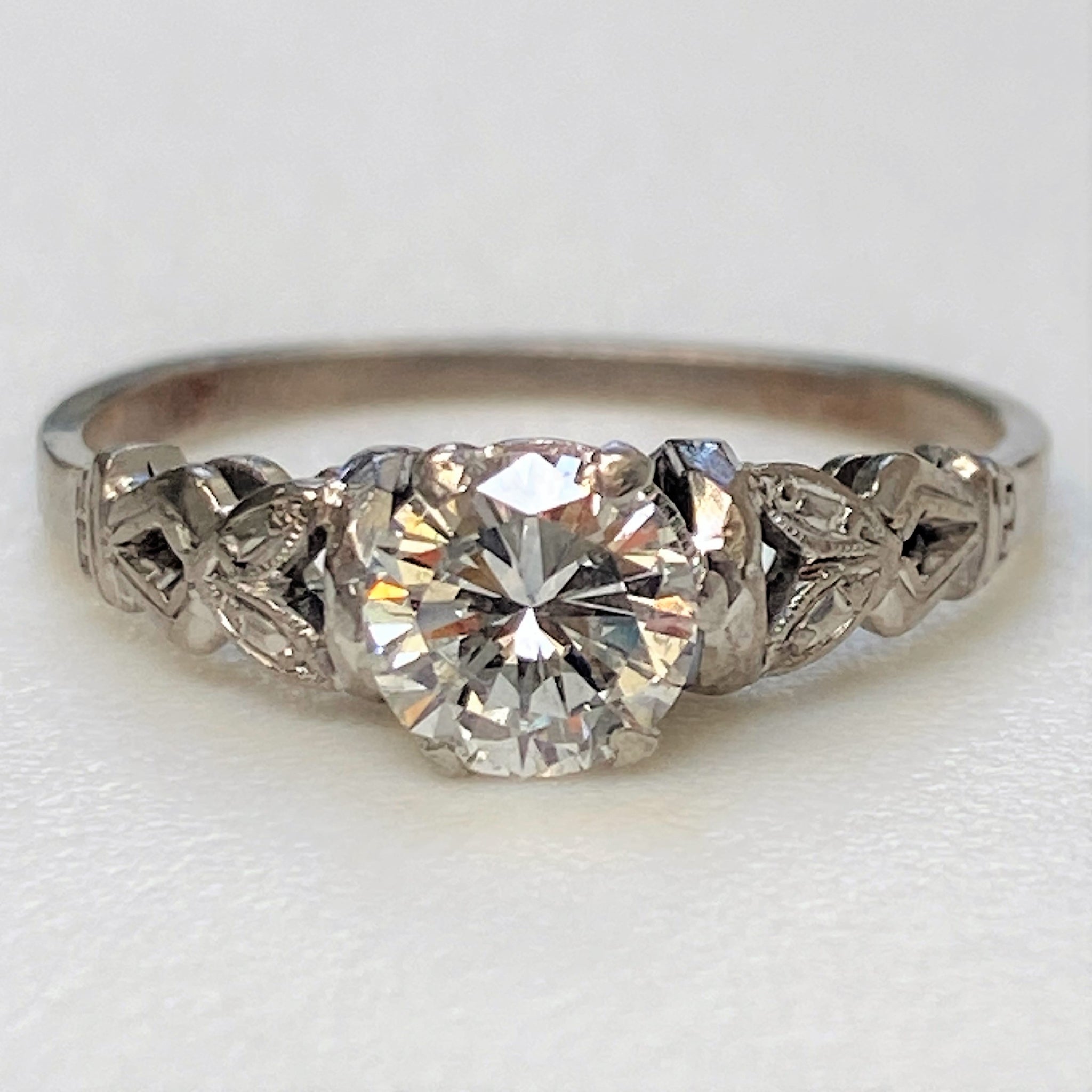 Vintage 10ct White Gold and Diamond Ring