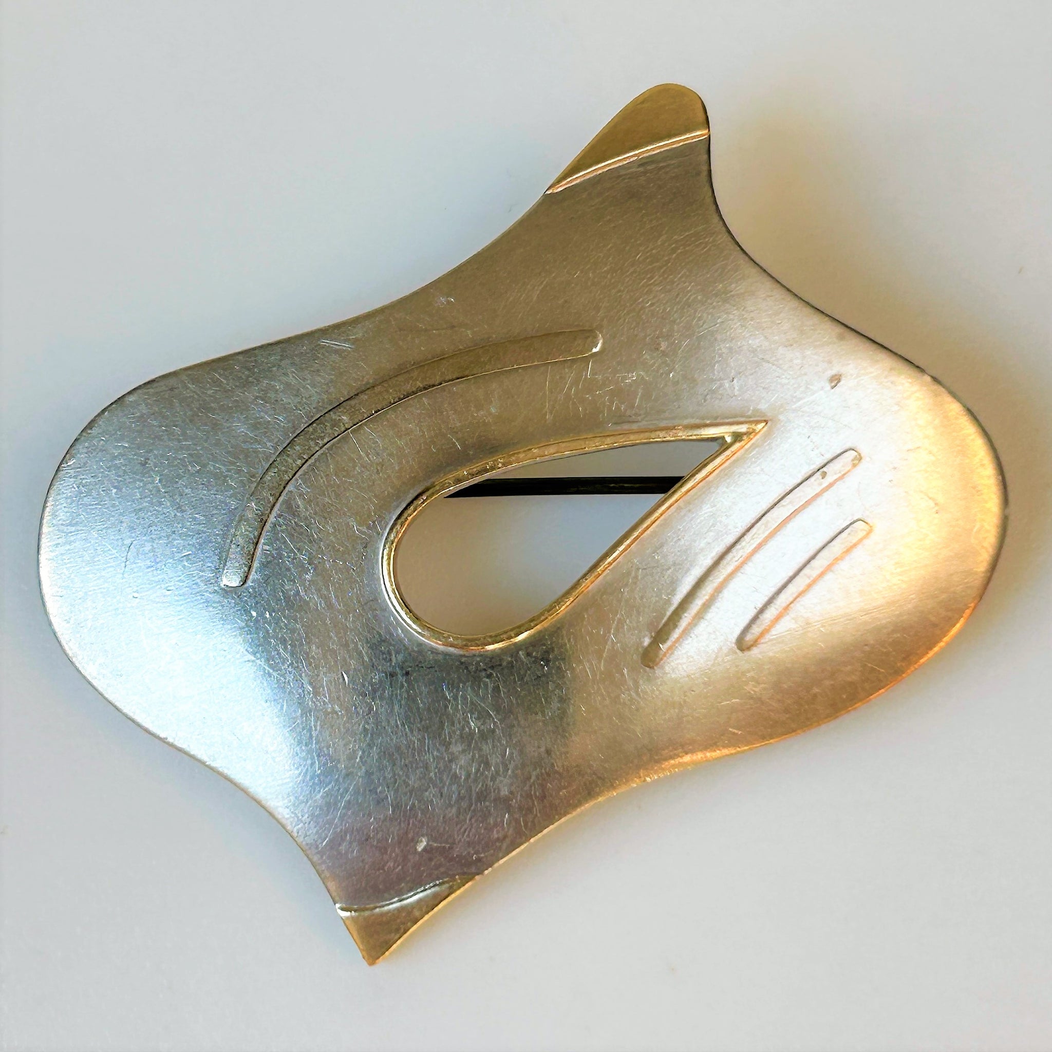 Modern Jane Macintosh Sterling Silver and 18ct Gold Brooch