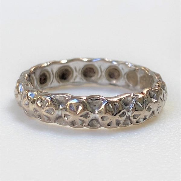 Unique Handmade 18ct White Gold Decorative Band Ring