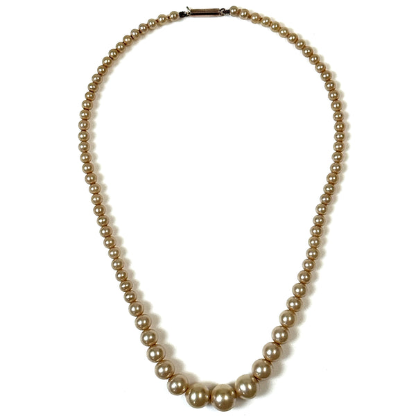Graduated Imitation Pearl Necklace with 9ct Clasp