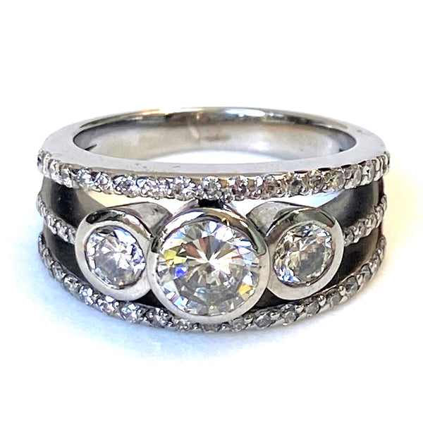 18ct White Gold and Diamond Trilogy Ring