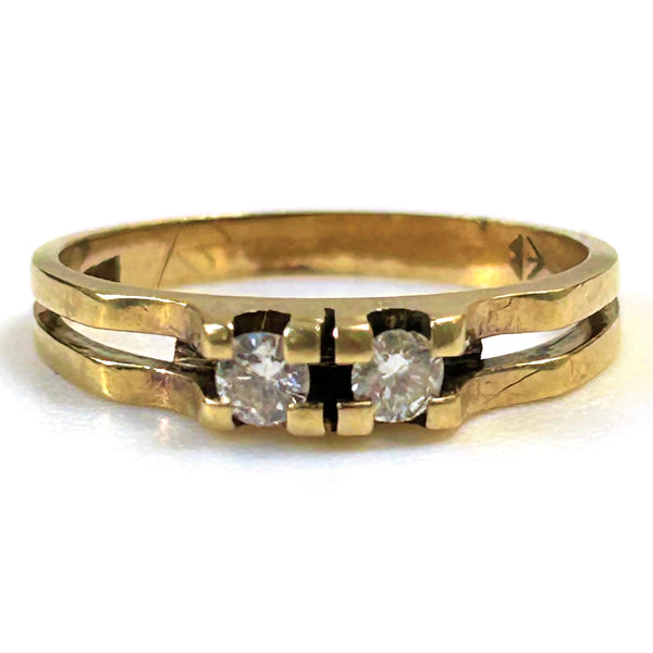 18ct Gold and Diamond Ring
