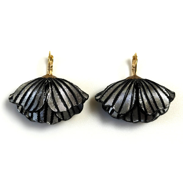 Black and Silver Cilea Bijoux Paris “Destin” Drop Earrings