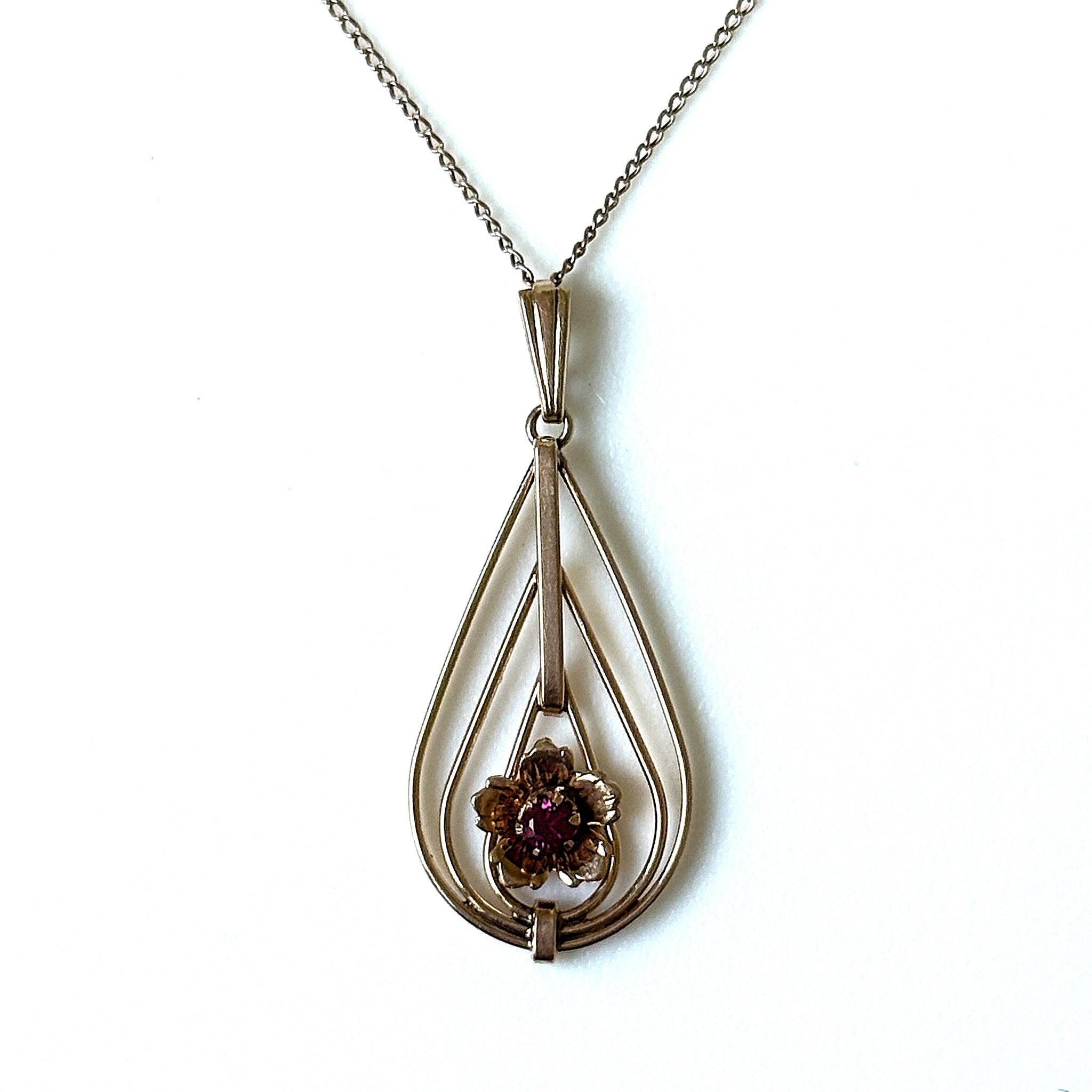 Vintage 10ct Yellow Gold and Ruby Pendant Necklace