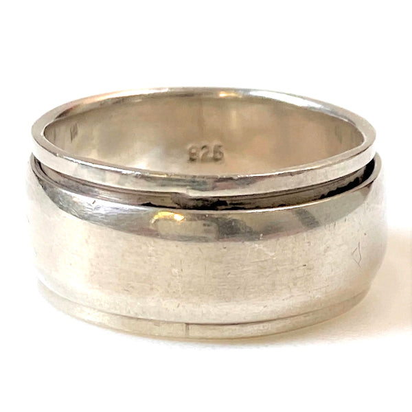 Sterling Silver Men’s Ring with Rotating Element