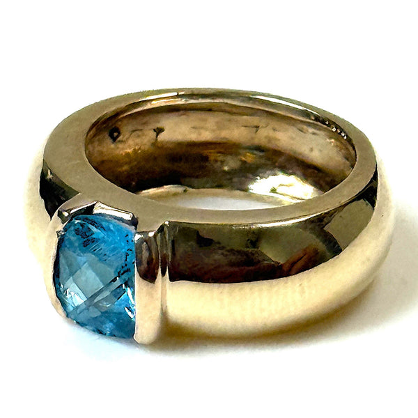 9ct Yellow Gold and Blue Topaz Ring