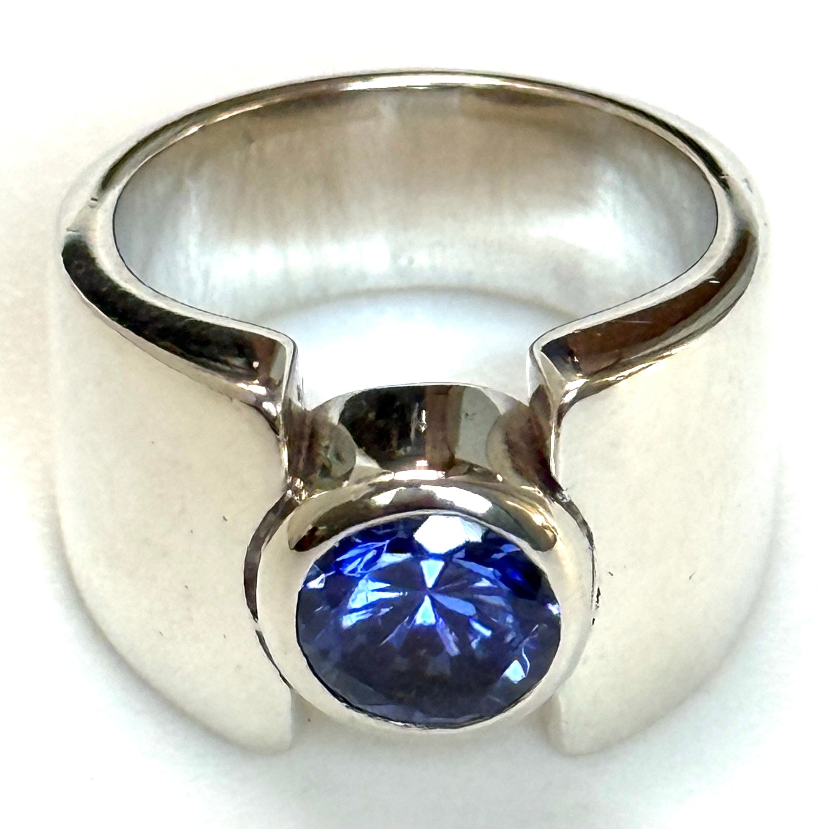 Modernist Silver and Violet-Blue Gemstone Ring