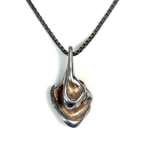 Sterling Silver “Shell” Pendant Necklace