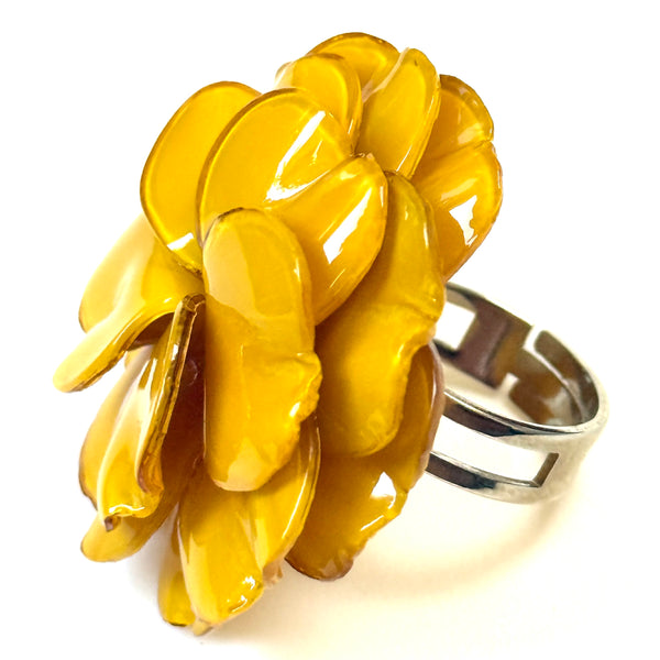 Cilea Bijoux Paris “Geranium” Flower Ring