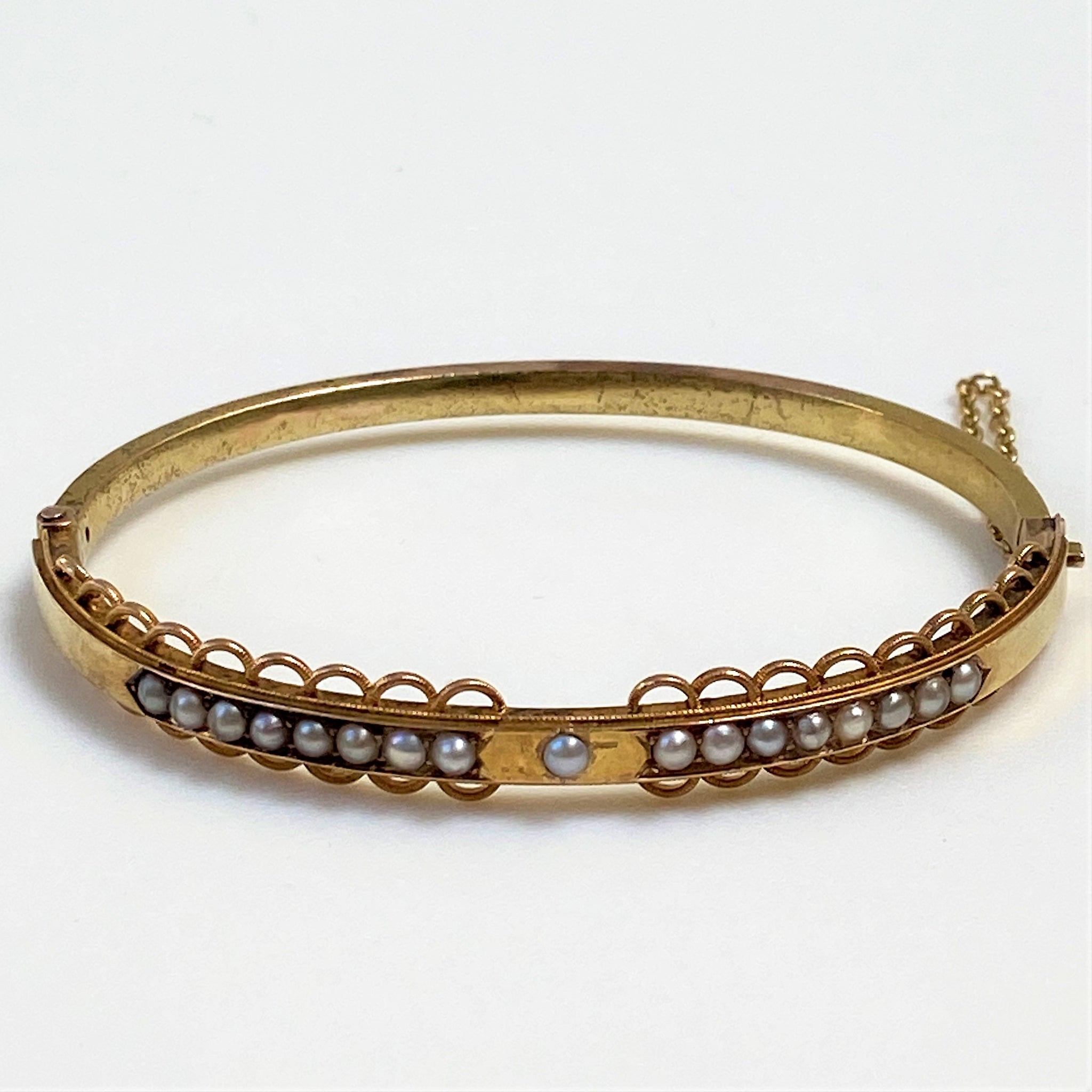 Antique 18ct Gold and Pearl Hinged Bangle Bracelet