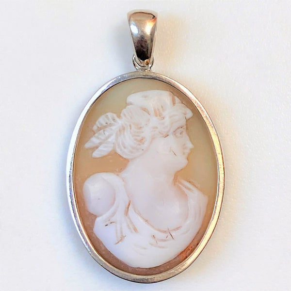 Small Silver and Shell Cameo Pendant