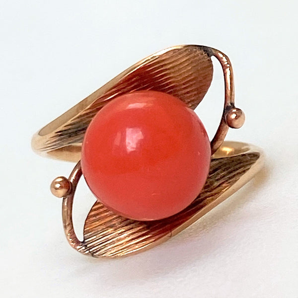 Vintage 18ct Yellow Gold and Coral Dress Ring